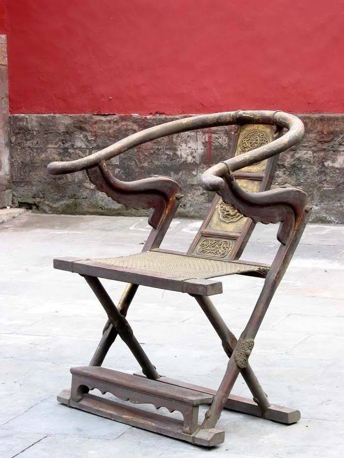 清龙纹交椅。来源/沈阳故宫博物院