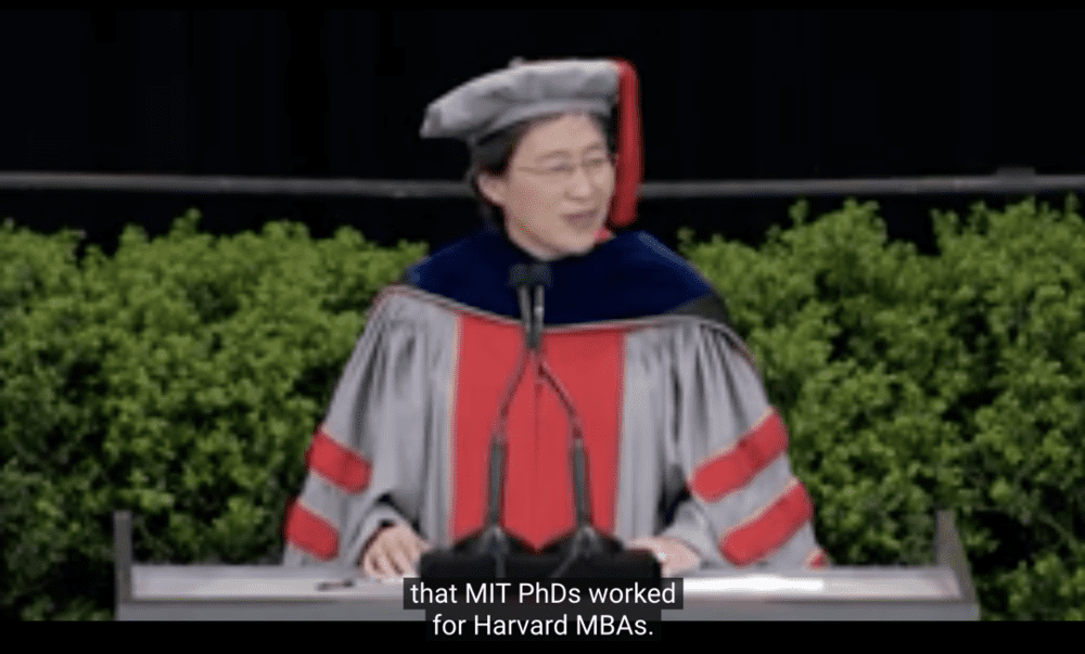 2017 年，AMD CEO 苏姿丰回母校演讲时表示：为什么麻省理工博士生要为其 MBA 打工？没道理｜图片来源：MIT Institute Events<br>