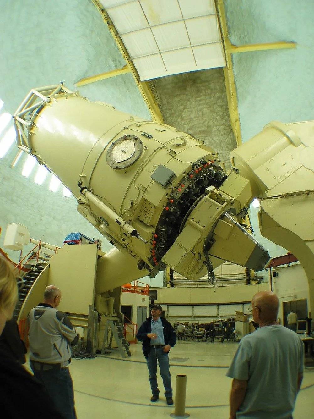 麦克唐纳天文台口径107英寸的望远镜 | 麦克唐纳天文台<br>