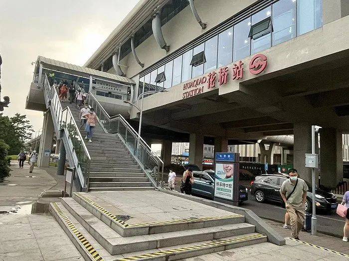 上海地铁11号线终点站花桥站。摄影：王婷婷<br>