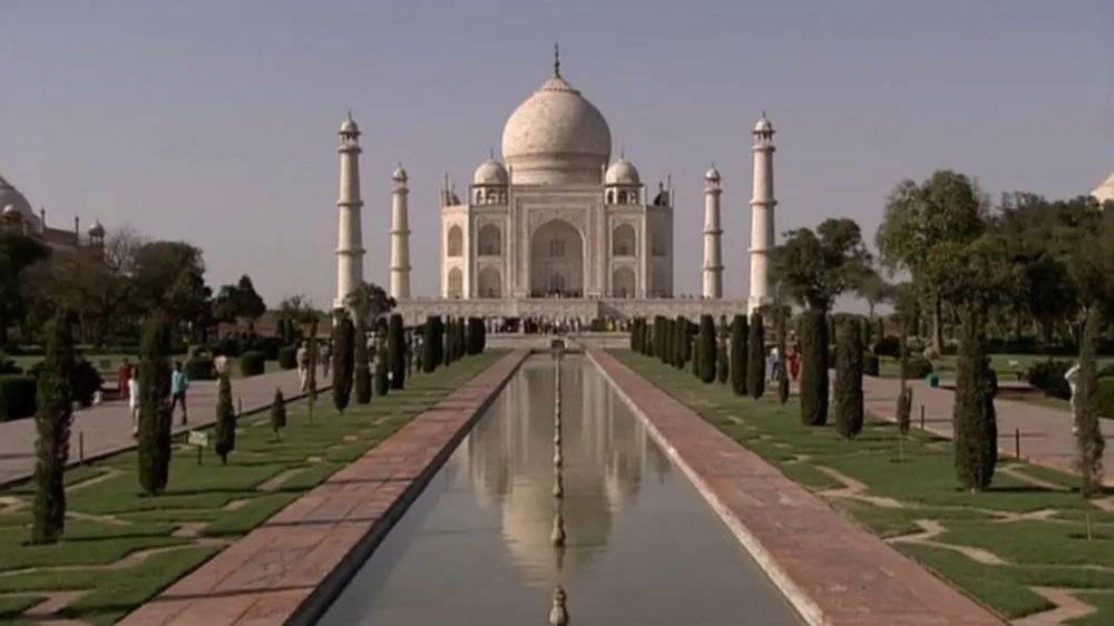 印度著名古迹泰姬陵，是莫卧儿帝国时期的建筑。来源/纪录片《世界遗产：泰姬陵》截图<br>