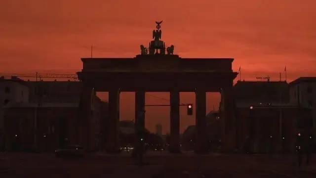 德国首都柏林的勃兰登堡门关闭夜间照明<br>
