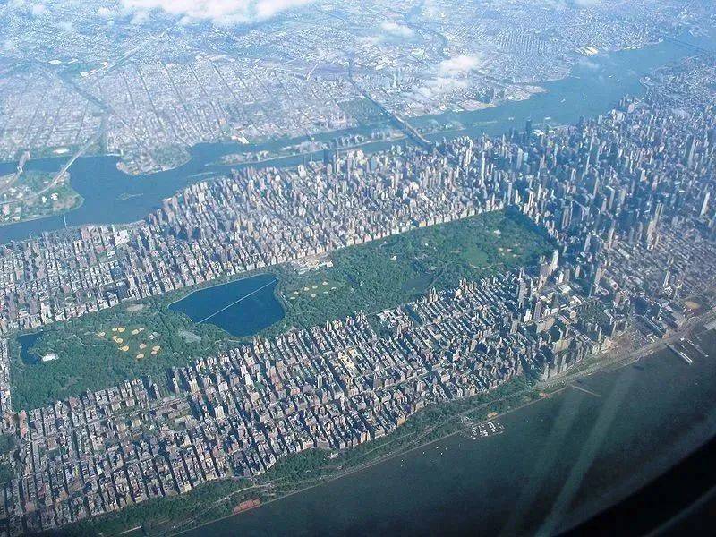 纽约曼哈顿，强迫症和路痴的天堂 | Wikimedia Commons<br>