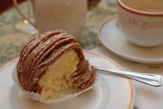 法国甜点屋Angelina的招牌蒙布朗/来自TripAdvisor@escbwand<br>