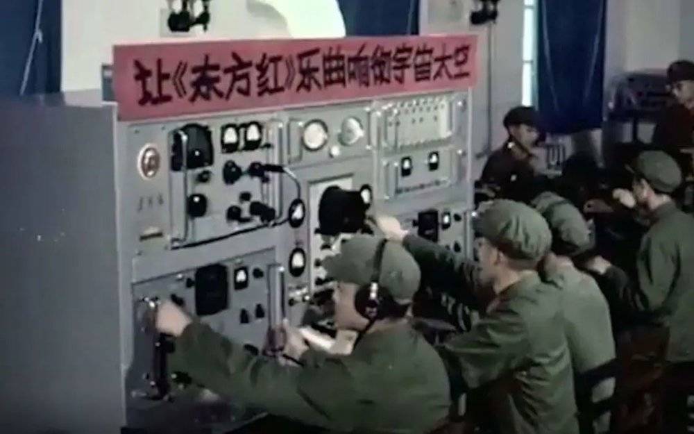 “东方红1号”发射成功后，国内专门立项了“706工程”（1970年6月开会启动），继续推进卫星通信系统的研制工作。<br>