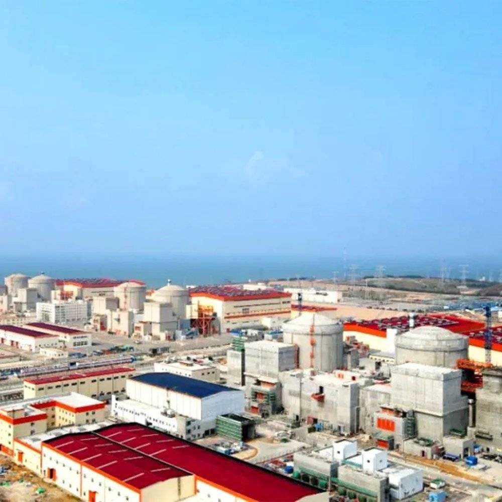 红沿河核电6号机组于今年6月式实现商业运行，随着6号机组并网红沿河核电站已成为世界第三大核电站（红沿河核电站 图：en.cgnp.com.cn）