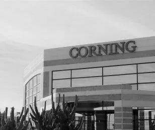 康宁公司成立于1851年。