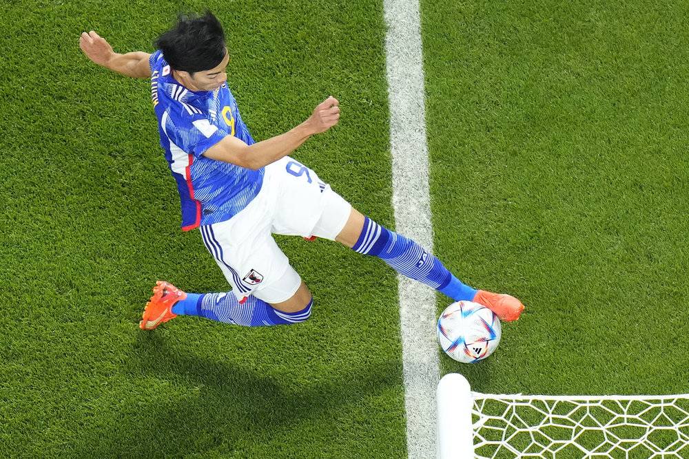 日本队具有争议的进球，图片来自视觉中国<br>
