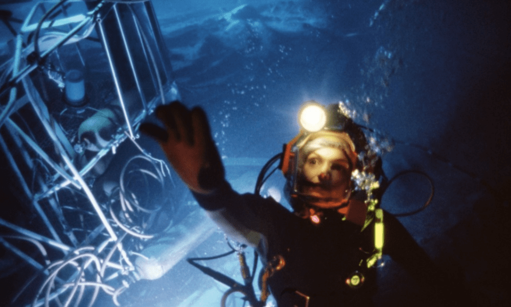 《深渊》模拟的深海镜头<br>