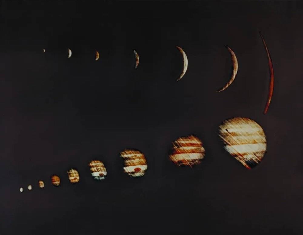 先驱者10号接近木星期间多次拍摄的木星，显示出明显的类似于月相变化的现象。图片来源：NASA<br>