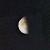 先驱者10号于1973年12月3日拍摄的木卫二的图像。图片来源：NASA