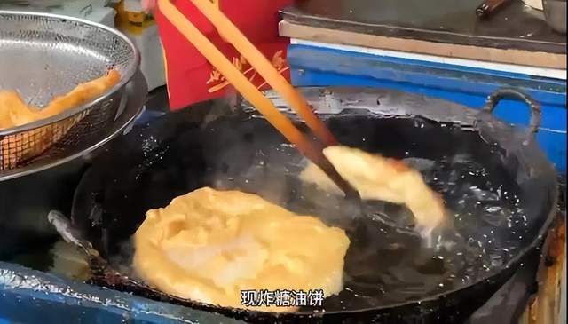 图/烟火气十足的大集美食  来源/瑞瑞提供