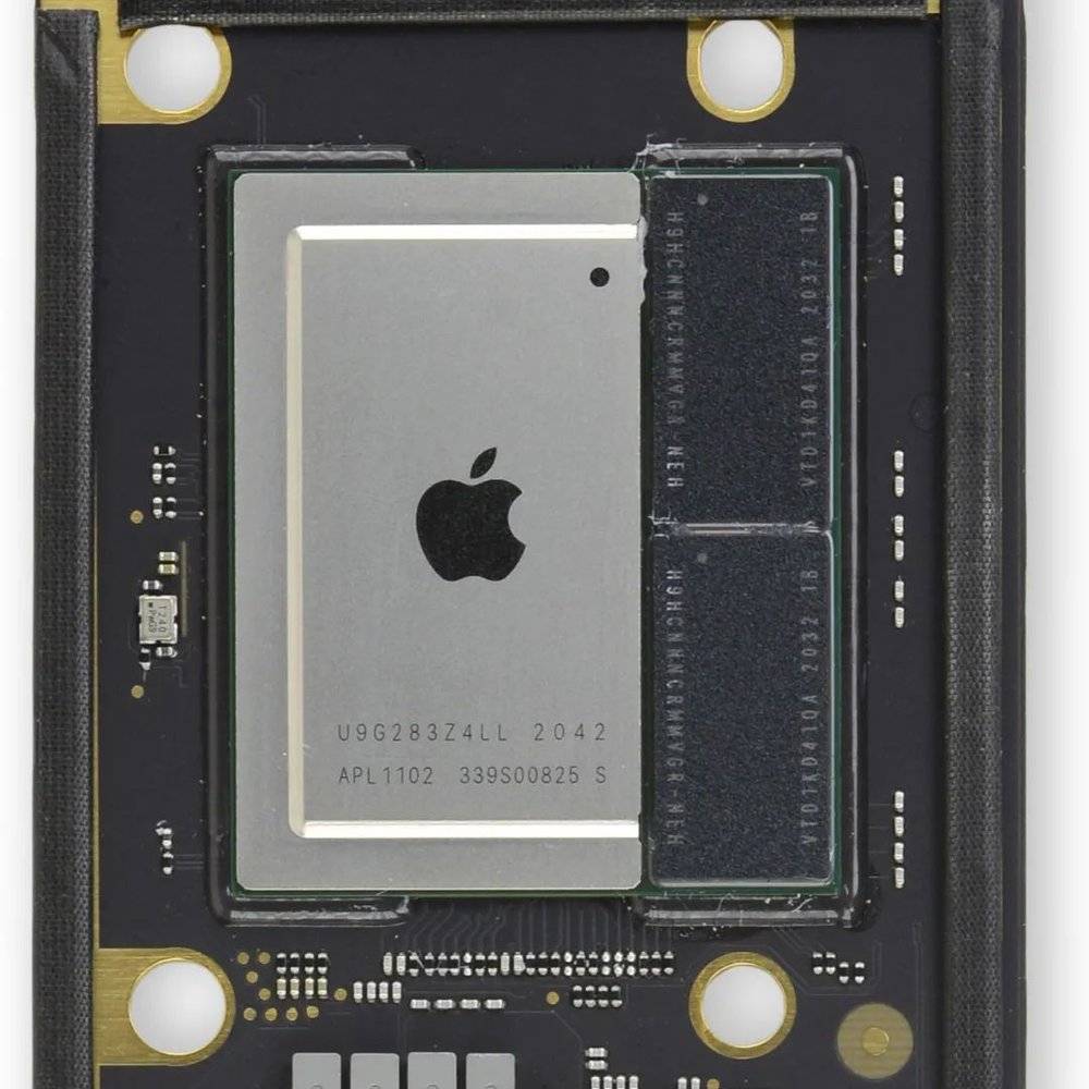 苹果M1芯片  图片来自：iFixit