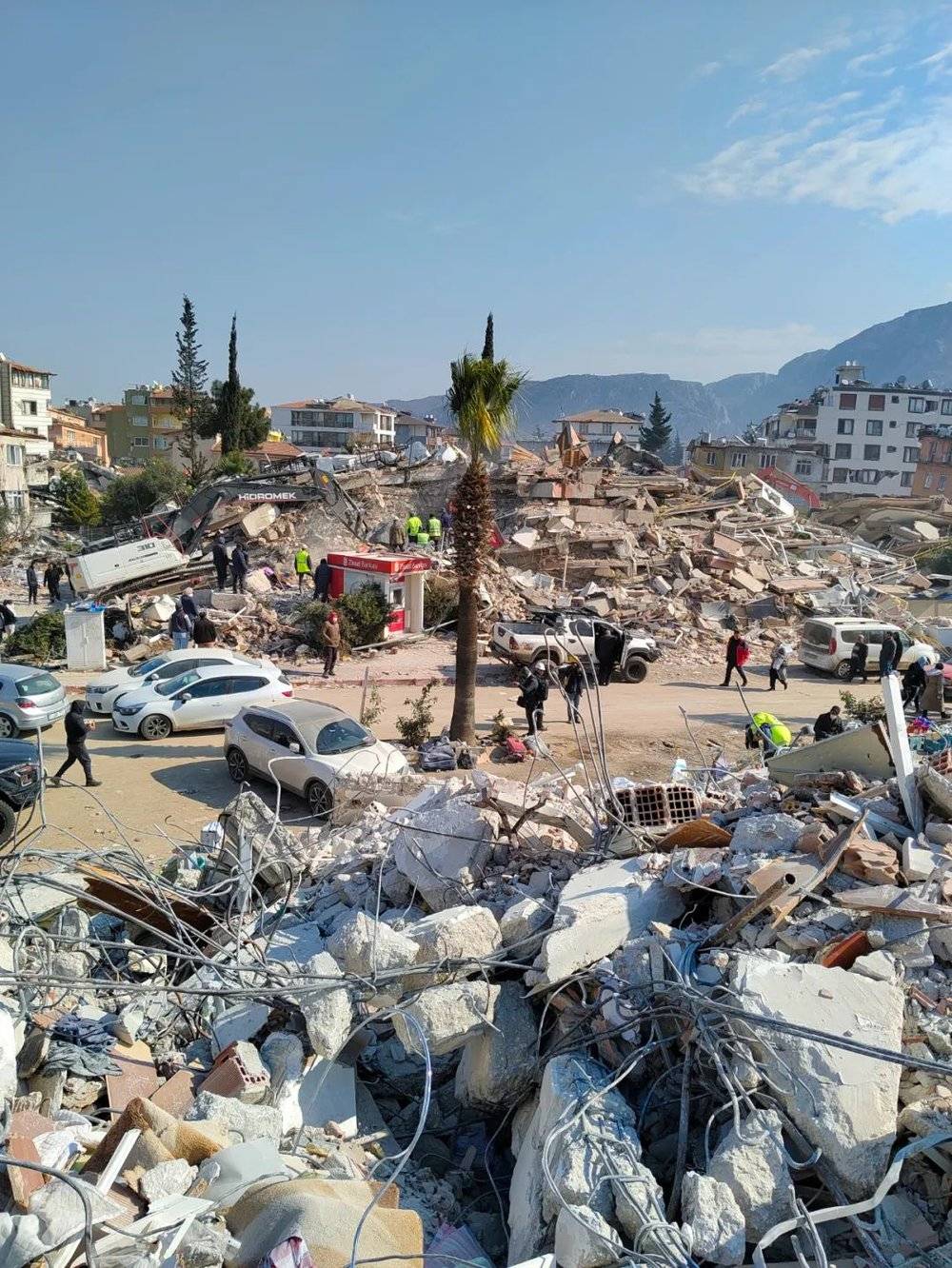 哈塔伊市中心，大部分房屋已经坍塌，据说坍塌率高达80%。（拍摄：陈龙）<br>