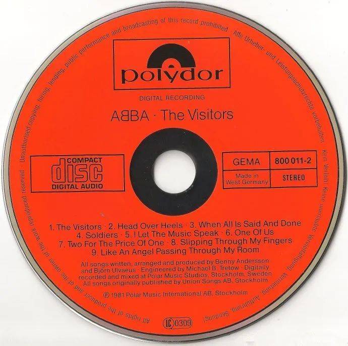 第一张CD，刻录的歌曲是瑞典演唱组合ABBA乐队的专辑《The Visitors》，隶属宝丽金唱片公司，图/wiki