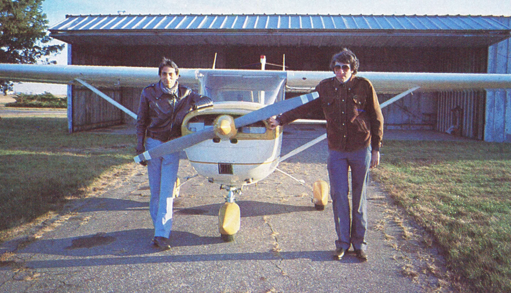 《飞行模拟器》的两位创始人 Stu Moment 和 Bruce Artwick ｜Stu Moment<br>