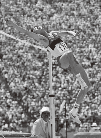朱建华在洛杉矶奥运会比赛中。之前他要的4个高度都一次性成功<br>