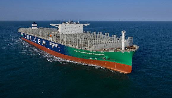 2.3万TEU液化天然气（LNG）双燃料动力超大型集装箱船。图片来源：中国船舶集团<br>