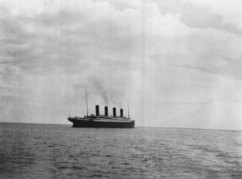 图为首航中的“泰坦尼克”号，那是它留给世人的最后一张完整照片。<br>
