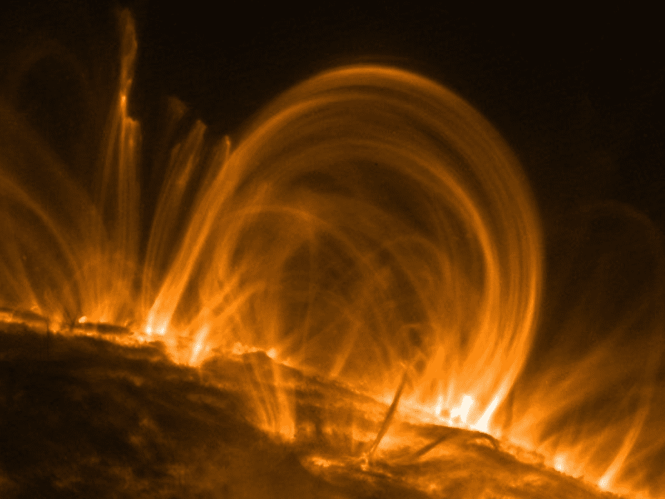 太阳剧烈活动时产生的日珥。来源 / NASA<br>