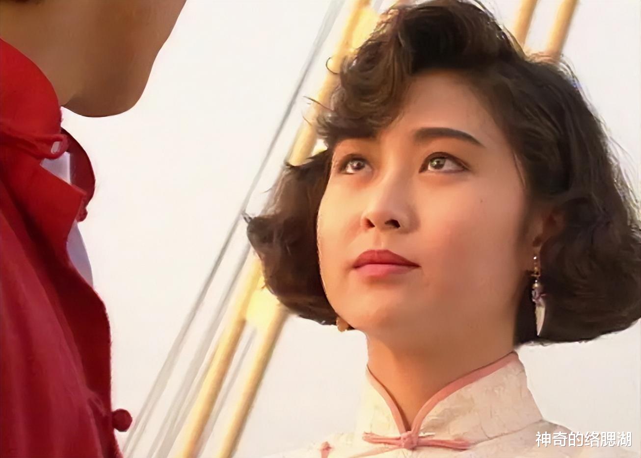 叶玉卿 叶玉卿的息影之作，彭丹、陈宝莲实力助阵，成就了新人导演叶伟信- 葱头胖友圈